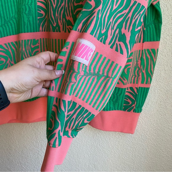 Nike Club Fleece Trippy Safari Sweatshirt Bright Coral Kelly Green Crewneck - Picture 5 of 10